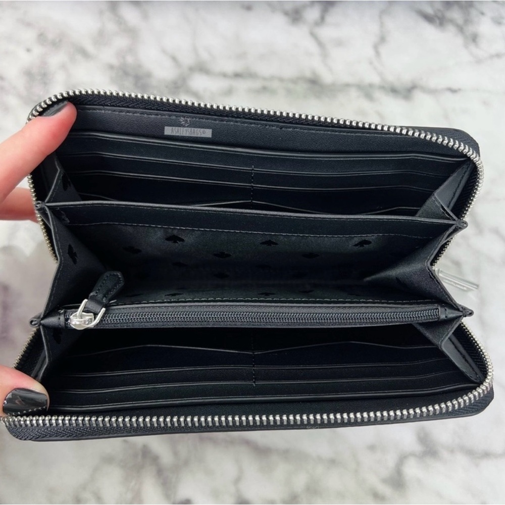 Kate Spade Two-Tone Large Continental Wallet in Gray and White - Picture 3 of 5